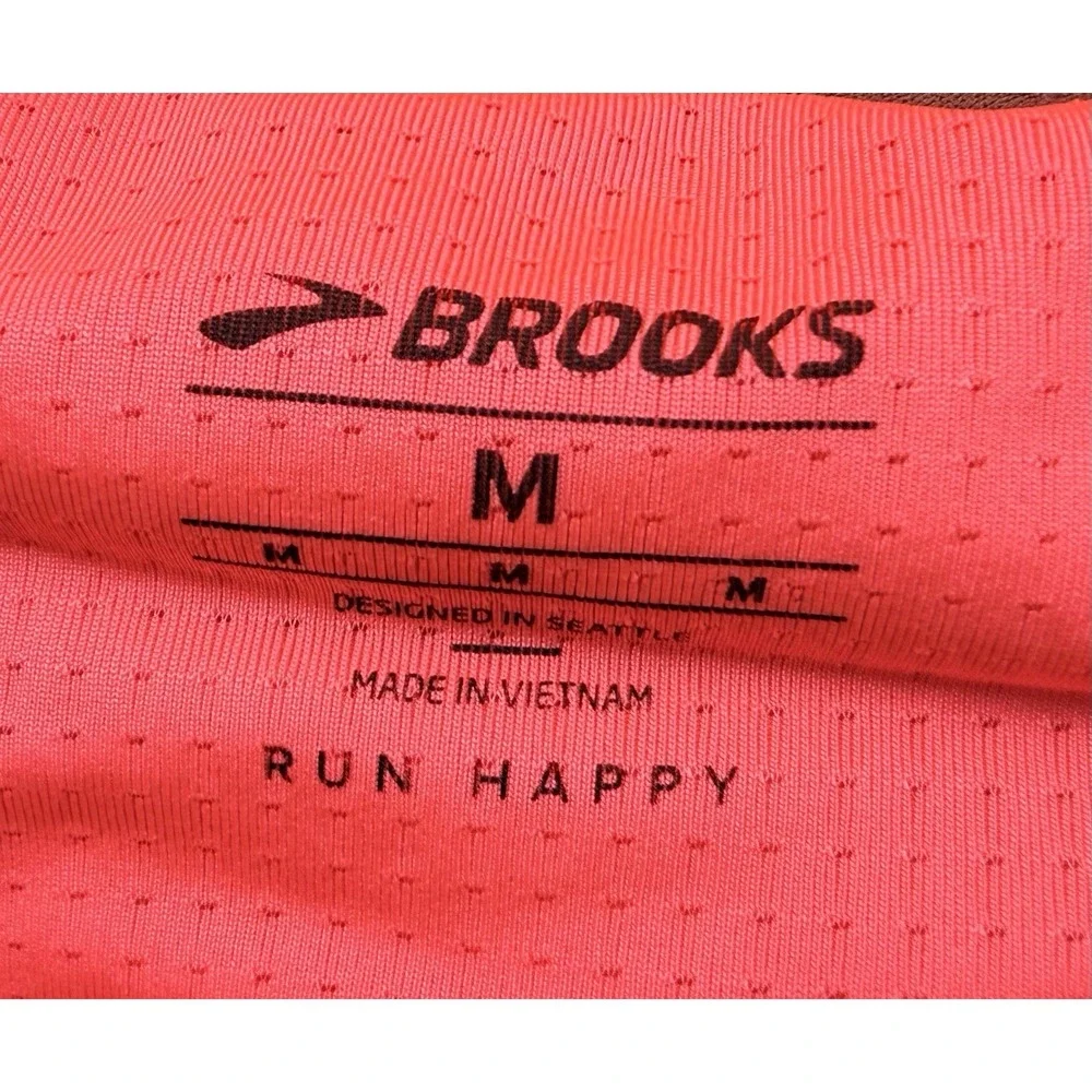 Brooks Shorts Womens M Burgundy  2 In 1 Running Lined Athletic Pockets